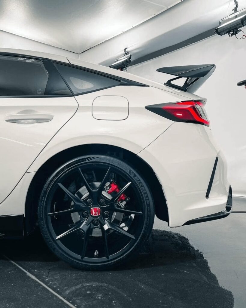 предварительный заказ на Honda Civic Type R 2023 года выпуска