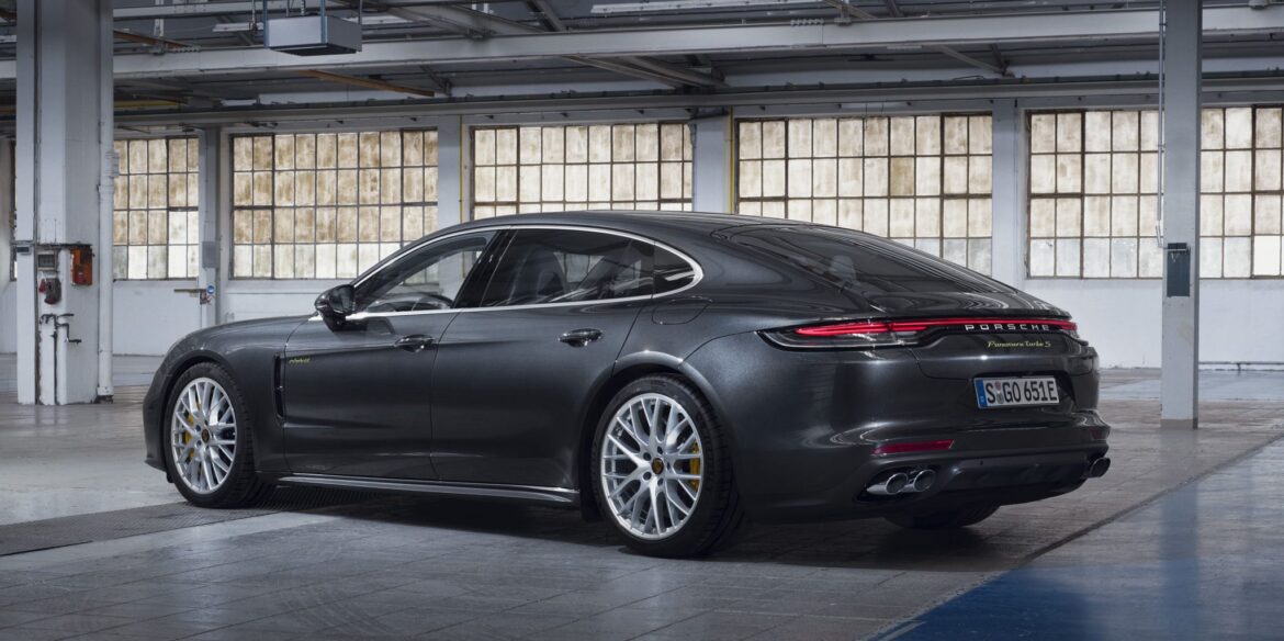 Porsche Panamera Turbo S