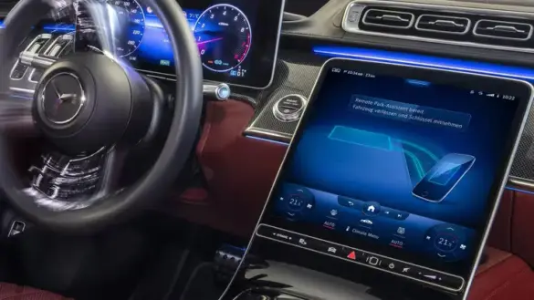 2021-mercedes-benz-s-500-interior-instrument-panel