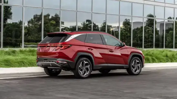 2024-hyundai-tucson-rear-angled-static