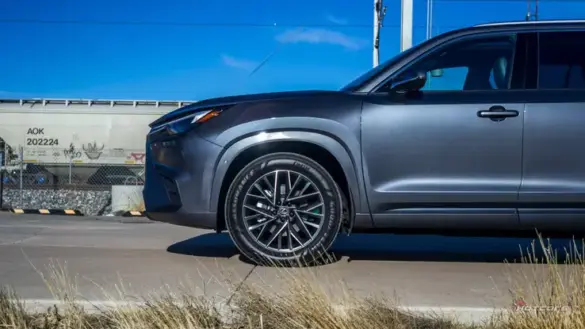 2024-lexus-tx-fender