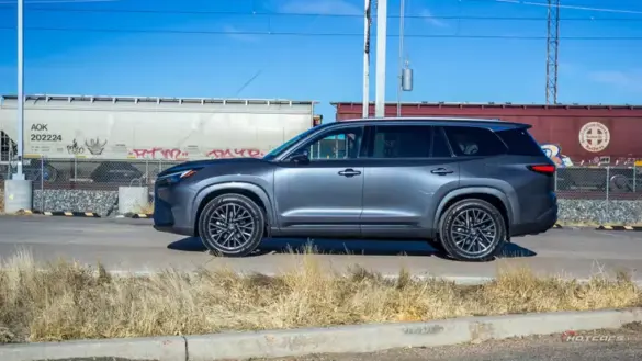 2024-lexus-tx-profile