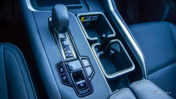 2024-lexus-tx-shifter-1