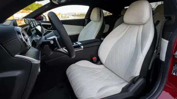 2024-mercedes-benz-cle-cabriolet-interior-1 (3)