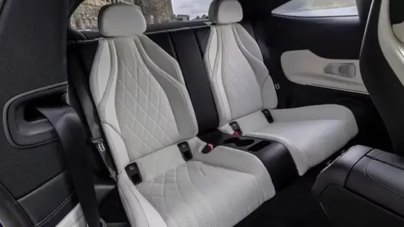 2024-mercedes-benz-cle-cabriolet-interior-1 (5)