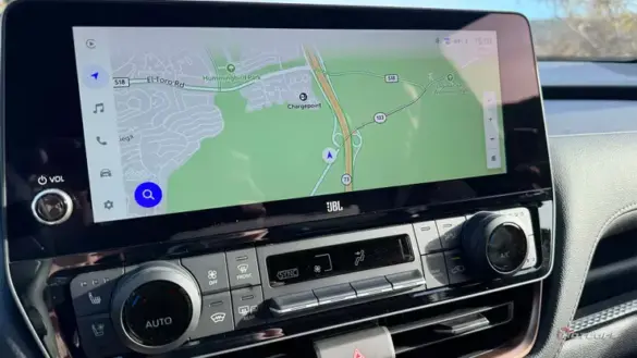 2024-toyota-grand-highlander-hybrid-max-infotainement-screen