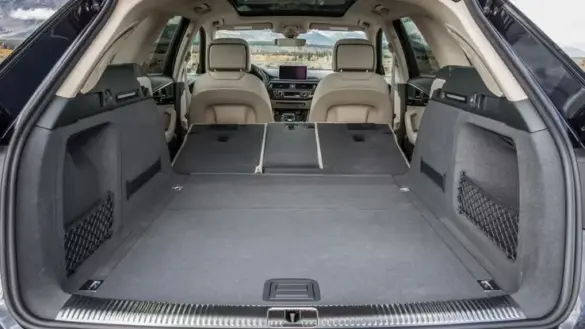 audi-a4-allroad-cargo-area-inteerior