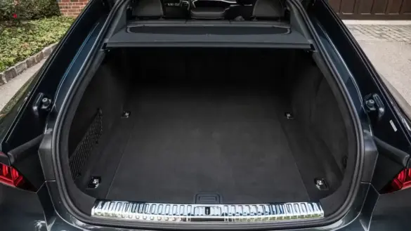 audi-a6-sedan-cargo-space