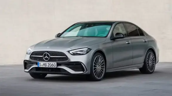 mercedes-benz-c-class-2022-1600-01