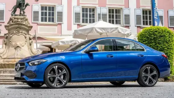 mercedes-benz-c-class-2022-1600-14