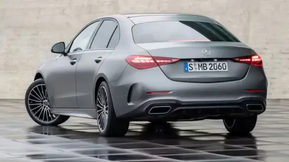 mercedes-benz-c-class-2022-1600-43