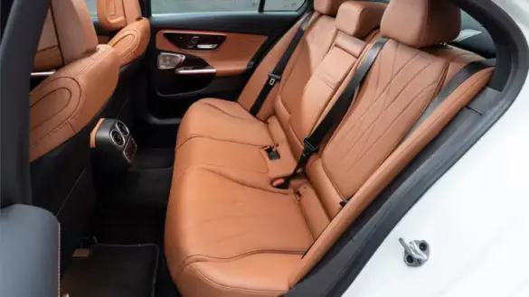 mercedes-benz-c-class-2022-1600-7a