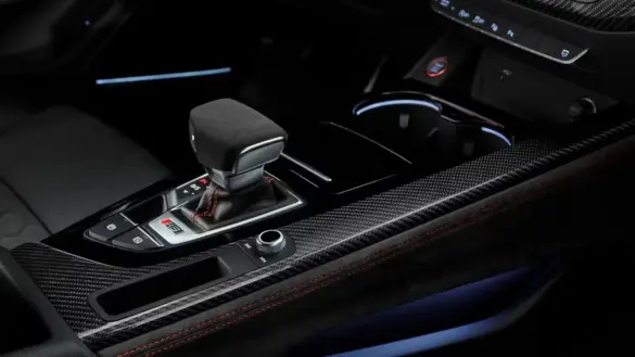 2024-audi-rs5-center-console
