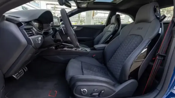 2024-audi-rs5-interior-front-seats