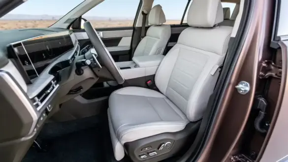 2024-hyundai-santa-fe-calligraphy-front-seats