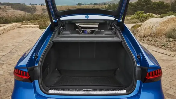 audi-a7-cargo-bay-1