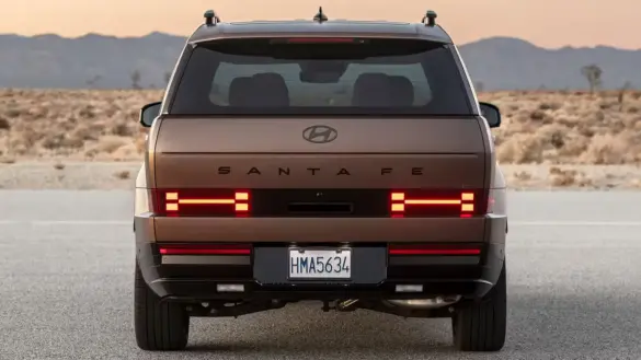 bronze-2024-hyundai-santa-fe-2