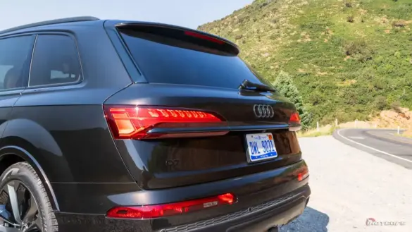 2025-audi-q7-11-of-33