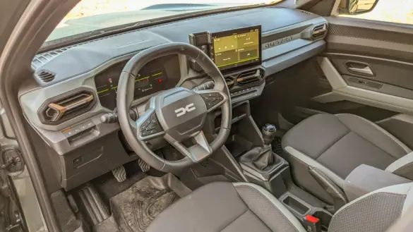 Dacia-Duster-III-Interior-4-2048×1152
