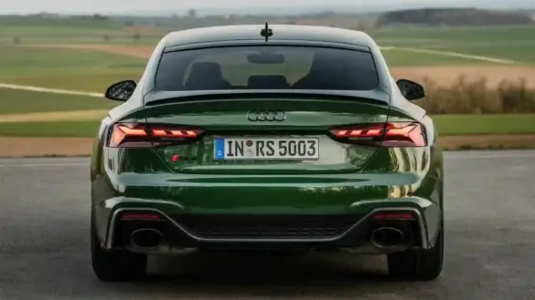 audi-rs5-sportback-2024-green (3)