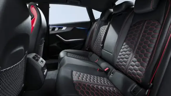 audi-rs5-sportback-interior (3)