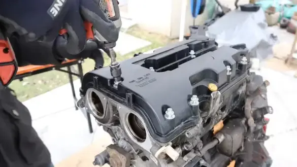 gm-ecotec-1-4-клапанная крышка