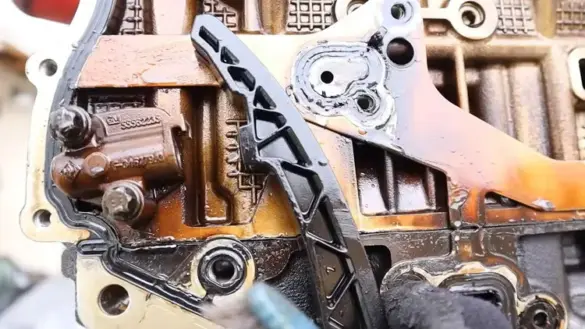 gm-ecotec-1-4-сломанный-натяжитель-ГРМ