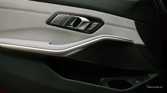 2025-bmw-m3-competition-13