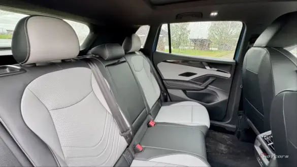 салон Volkswagen Tiguan 2025 (4)