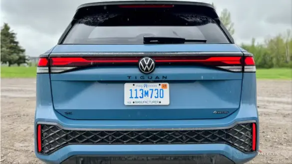 Volkswagen Tiguan 2025 (4)