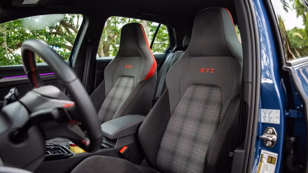 Volkswagen Golf 2025